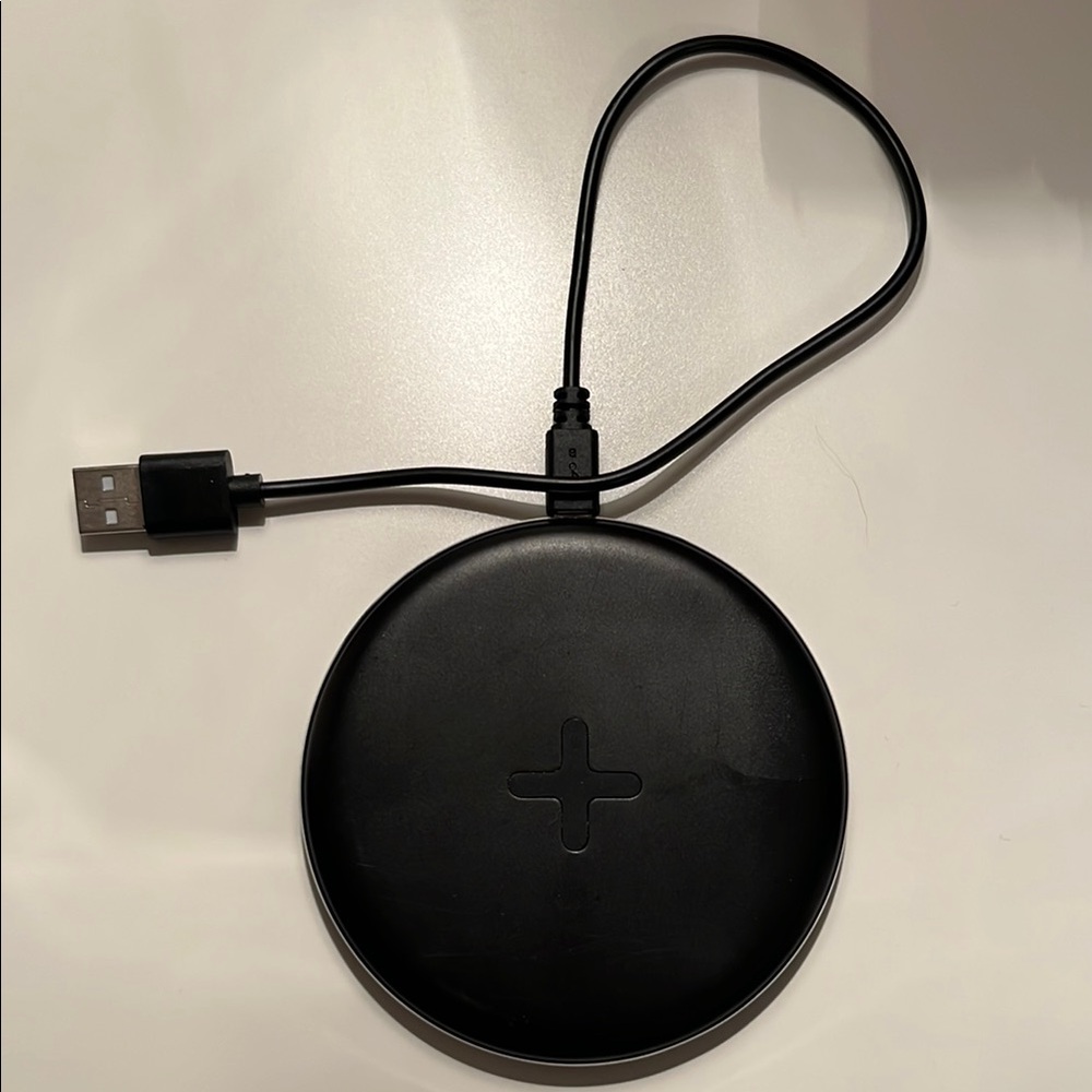 Infinitive Black Wireless Charging Pad